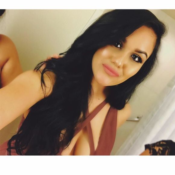 Meet your Posher, Michelle - Picture 1 of 1